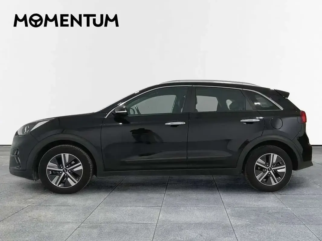Usado Kia Niro 141 CV (103 kW) 2022 Negro SUV