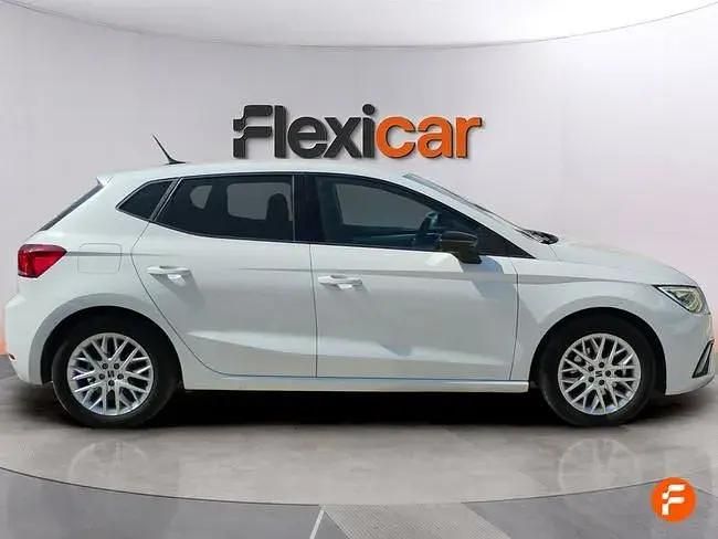 Usado Seat Ibiza Reference 80 CV (58 kW) 2023 Blanco Utilitario