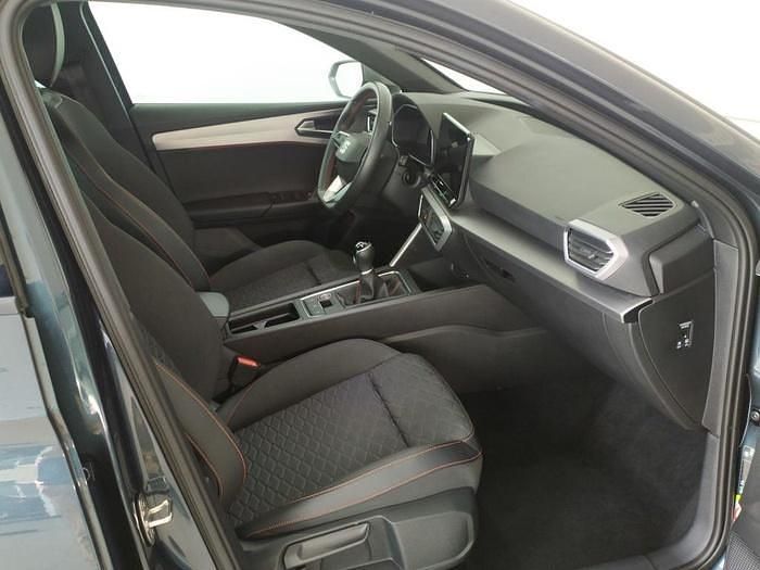 Usado Seat Leon FR 116 CV (85 kW) 2025 Gris