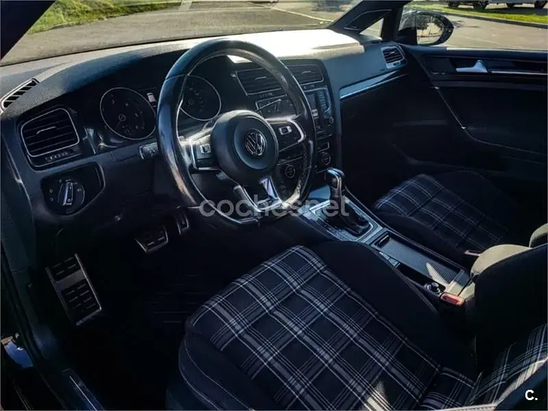 Usado VW Golf VII GTD 184 CV (135 kW) 2017 Negro Familiar
