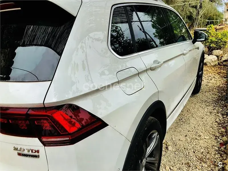 Usado VW Tiguan Sportline 190 CV (139 kW) 2017 Blanco SUV