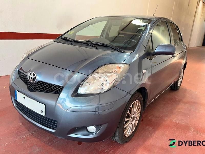 Gris / plata Usado 2009 Toyota Yaris Live Berlina | 6490 € (Precio justo) - Imagen 1/4