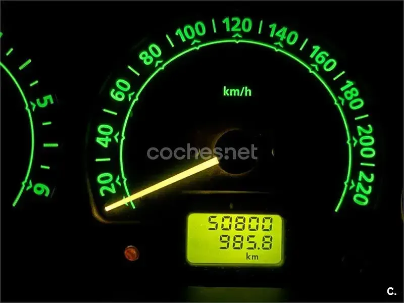 Usado Land Rover Discovery 138 CV (101 kW) 2003 Gris / plata SUV