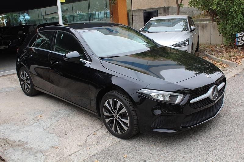 Usado Mercedes A250 219 CV (161 kW) 2021 Negro Berlina