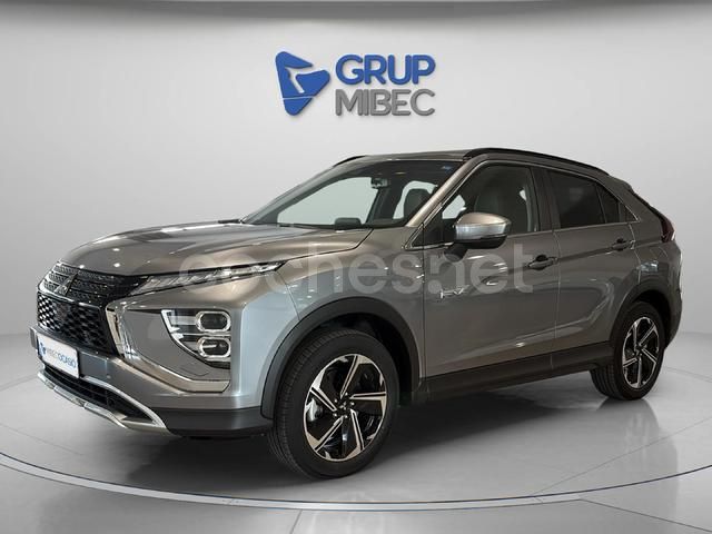 Gris / plata Nuevo 2025 Mitsubishi Eclipse Cross SUV | 35.900 € - Imagen 1/4