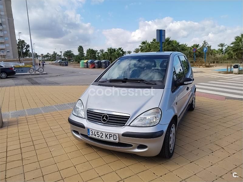 Gris / plata Usado 2003 Mercedes A170 Avantgarde Monovolumen | 2800 € (Precio justo) - Imagen 1/4