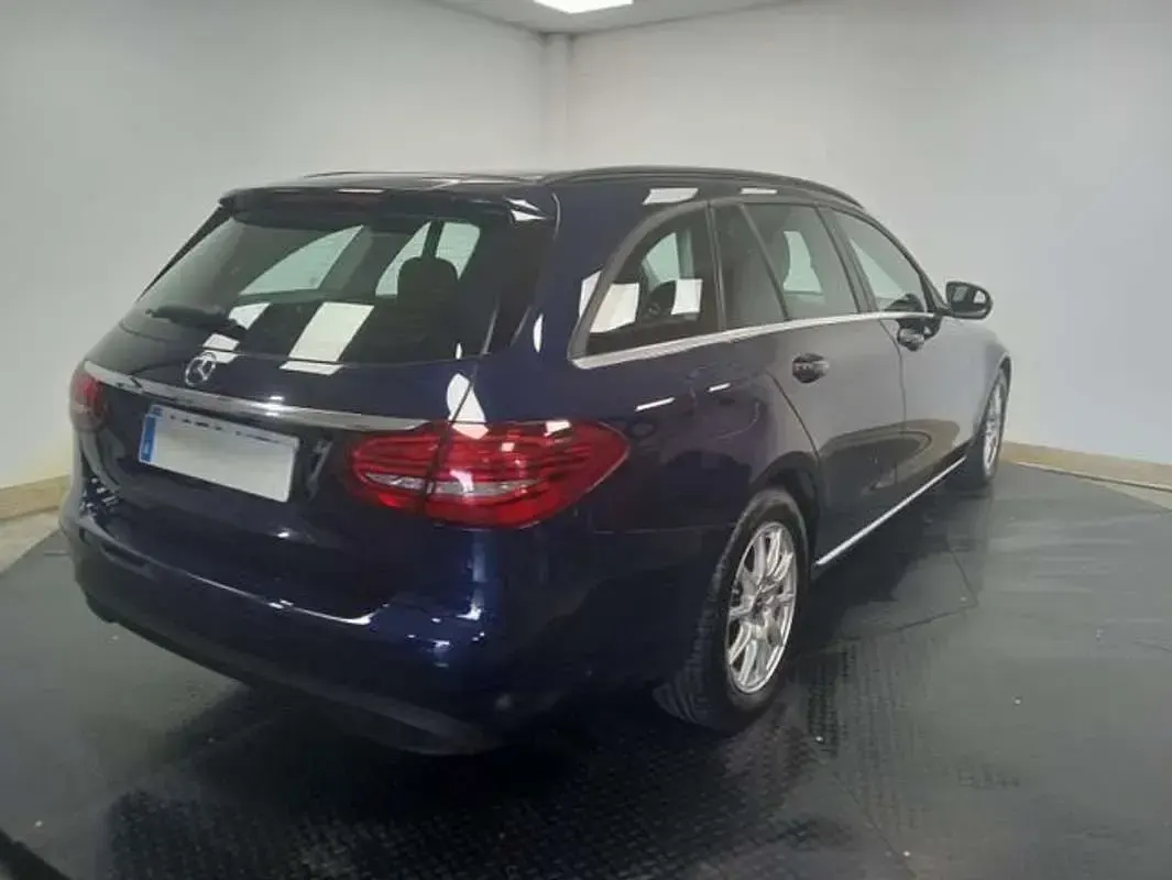 Usado Mercedes C200 Business 162 CV (119 kW) 2019 Negro Familiar