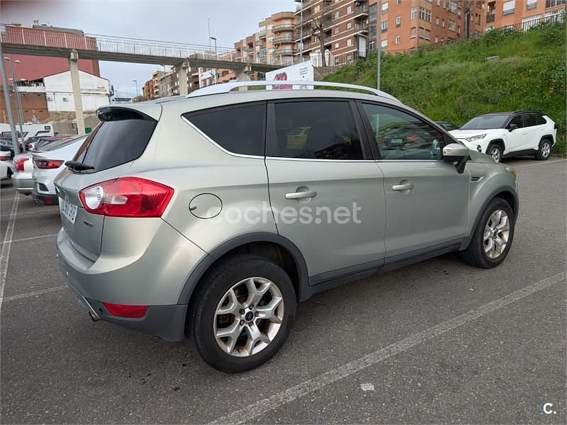 Usado Ford Kuga Trend 140 CV (102 kW) 2010 Marrón SUV