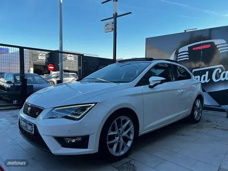 Usado Seat Leon SC FR 183 CV (134 kW) 2015 Blanco Utilitario