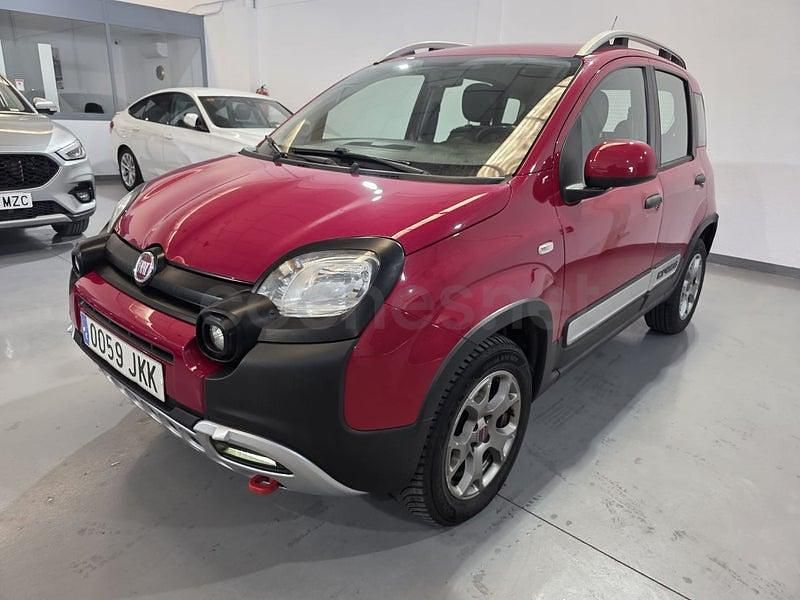 Usado Fiat Panda Cross Cross 95 CV (69 kW) 2015 Rojo Utilitario