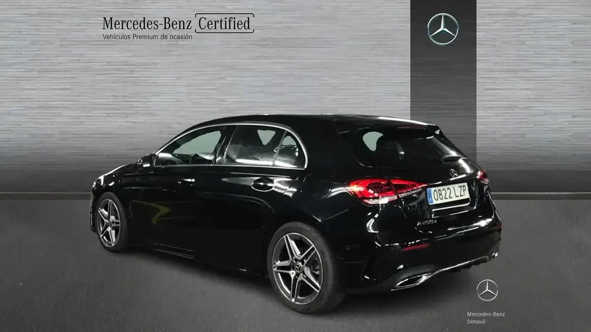 Usado Mercedes A200 AMG line 150 CV (110 kW) 2022 Negro Berlina