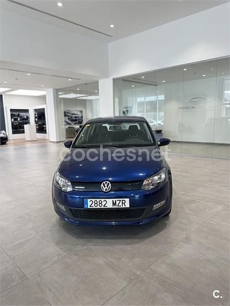 Käytetty VW Polo 75 HP (55 kW) 2012 Sininen Viistoperä
