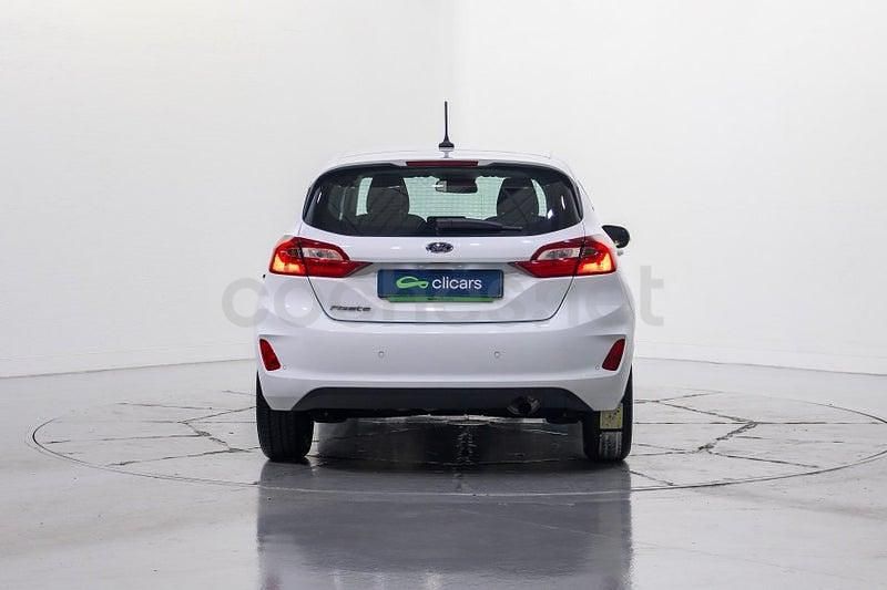 Usado Ford Fiesta Trend 75 CV (55 kW) 2020 Blanco Berlina