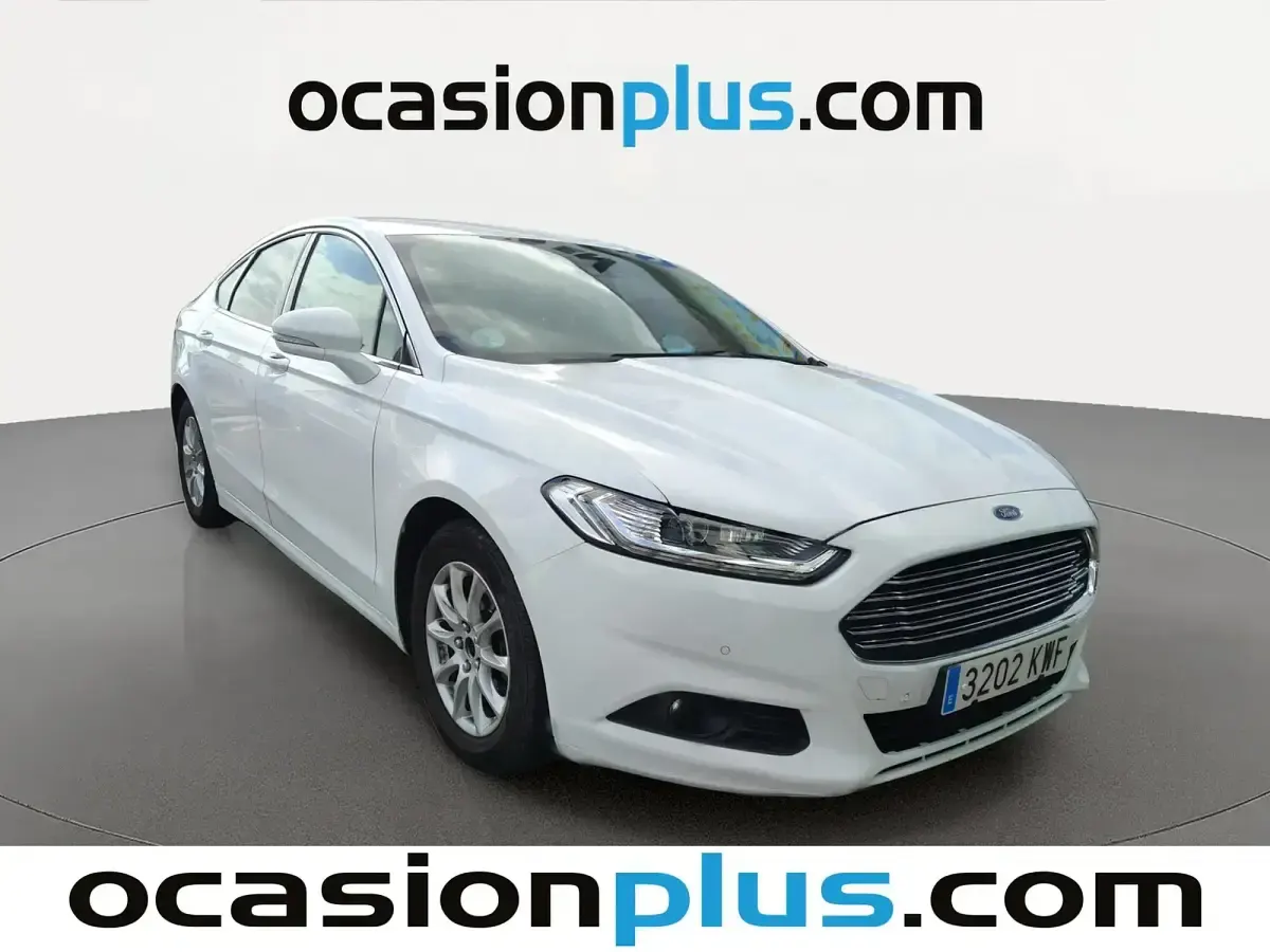 Usado Ford Mondeo Trend 150 CV (110 kW) 2019 Negro Berlina