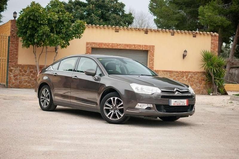 Usado Citroën C5 Feel 150 CV (110 kW) 2016 Gris Berlina