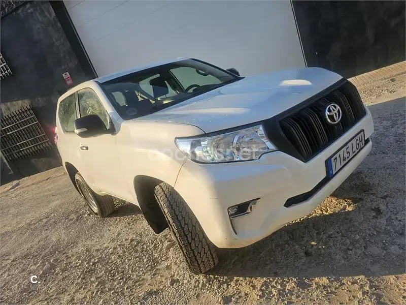 Usado Toyota Land Cruiser 177 CV (130 kW) 2020 Blanco SUV