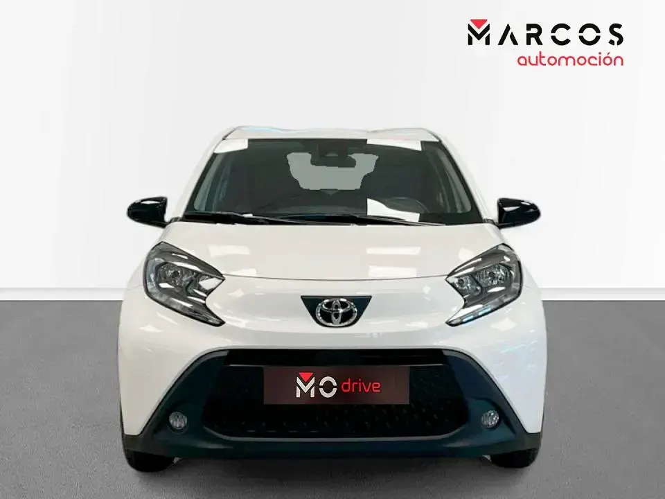 Usado Toyota Aygo X Play 72 CV (52 kW) 2023 SUV