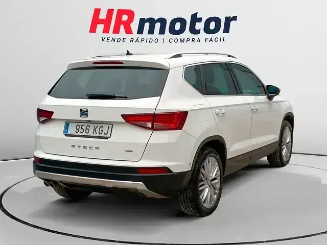 Usado Seat Ateca 4Drive 190 CV (139 kW) 2017 Blanco SUV