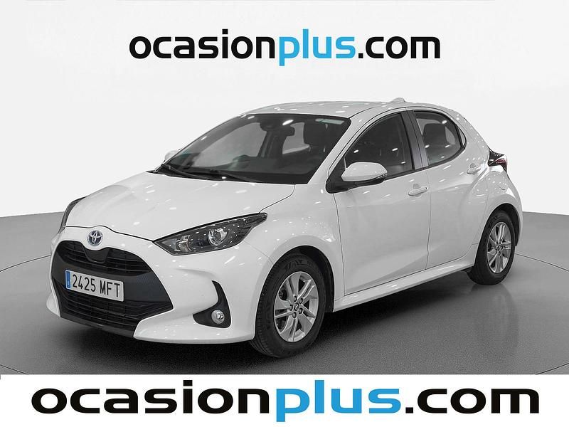 Usado Toyota Yaris Hybrid Business Edition 116 CV (85 kW) 2023 Blanco Utilitario