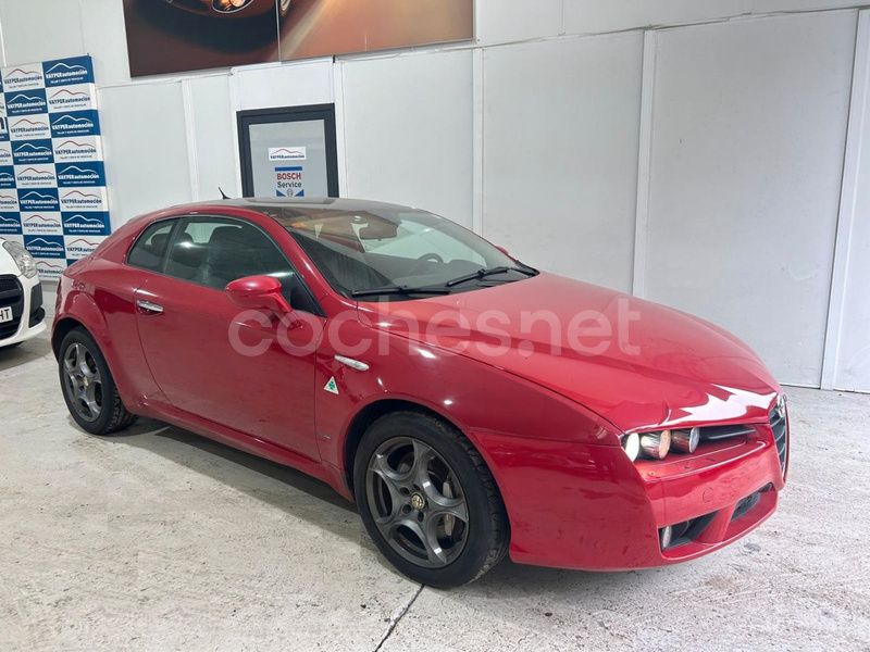 Rojo Usado 2006 Alfa Romeo Brera Coupe | 8900 € - Imagen 1/4