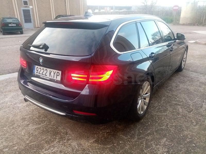 Usado BMW 318 150 CV (110 kW) 2016 Azul Familiar
