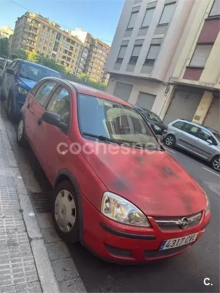 Usado Opel Corsa Essentia 70 CV (51 kW) 2004 Rojo Utilitario