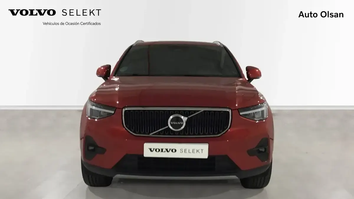 Usado Volvo XC40 Core 163 CV (119 kW) 2022 Rojo SUV