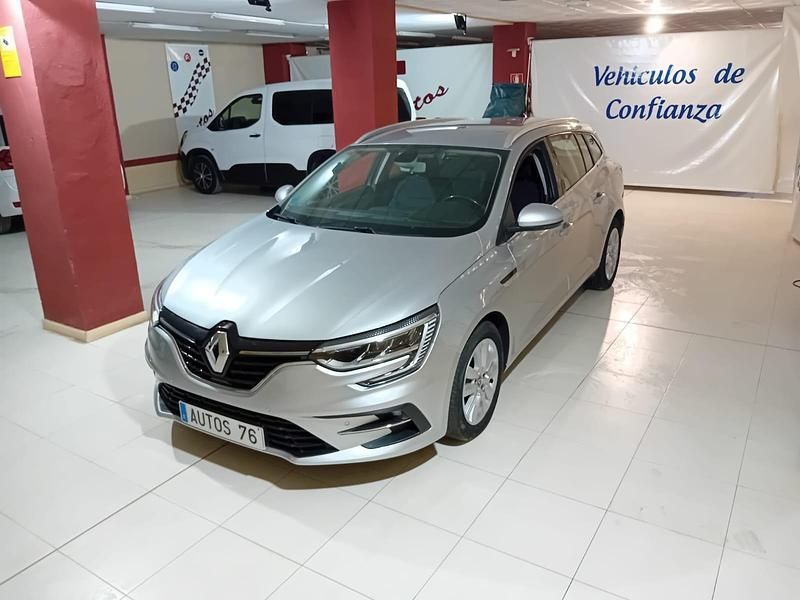 Usado Renault Mégane IV Business 115 CV (84 kW) 2021 Gris