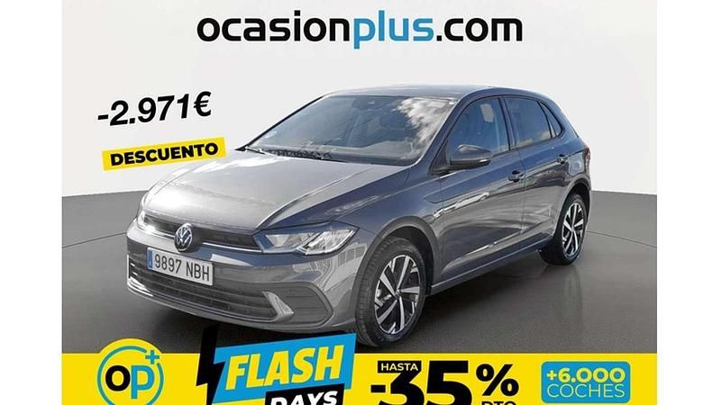 Usado VW Polo 95 CV (69 kW) 2025 Gris Utilitario