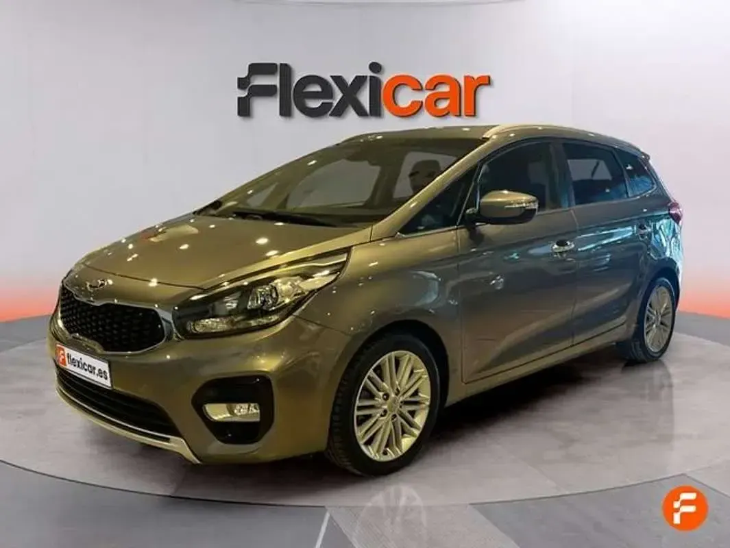 Usado Kia Carens 141 CV (103 kW) 2017 Gris Monovolumen