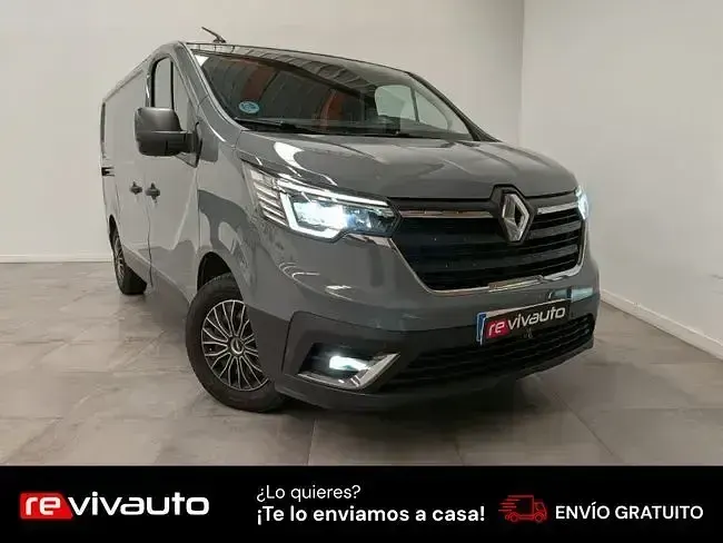 Usado Renault Trafic 150 CV (110 kW) 2023 Gris Monovolumen
