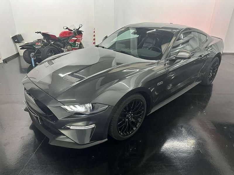Usado Ford Mustang GT Fastback 419 CV (308 kW) 2019 Grisnegro Coupe
