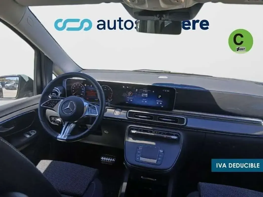 Usado Mercedes V220 163 CV (119 kW) 2025 Negro Monovolumen