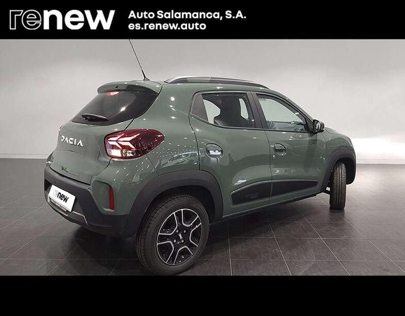 Usado Dacia Spring Expression 33 kW (45 CV) 2024 Verde oscuro Utilitario