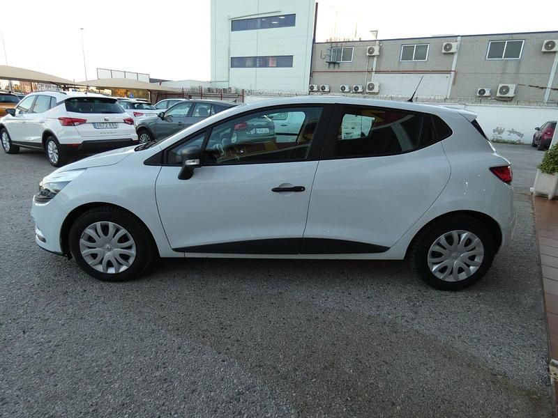 Usado Renault Clio IV Business 75 CV (55 kW) 2018 Blanco