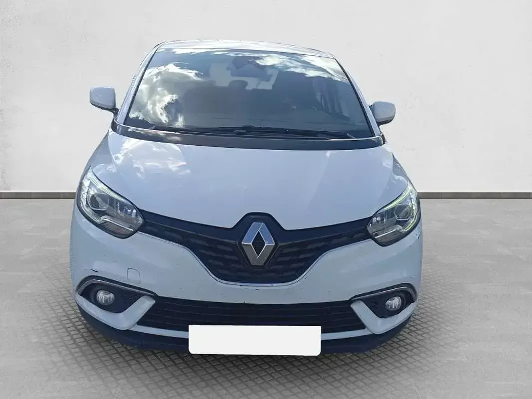 Usado Renault Scenic E-Tech Intens 131 CV (96 kW) 2017 Blanco Monovolumen