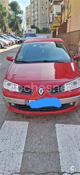Usado Renault Mégane II Dynamique 105 CV (77 kW) 2007 Rojo Berlina