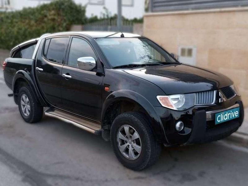 Usado Mitsubishi L200 Intense+ 167 CV (122 kW) 2007 Negro Pickup/Camioneta