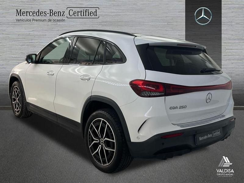 Usado Mercedes EQA250 AMG line 139 kW (190 CV) 2021 Blanco SUV