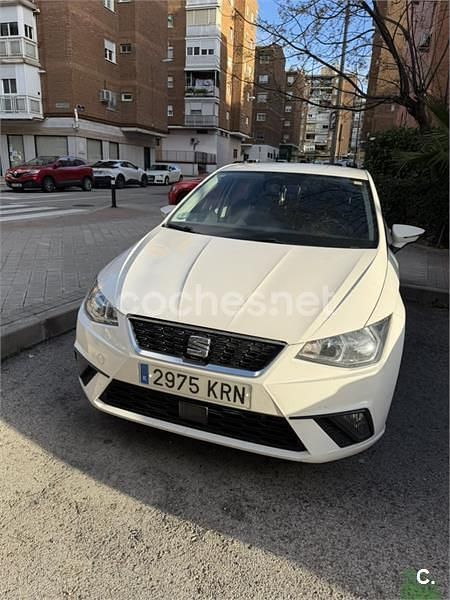 Usado Seat Ibiza Style Plus 95 CV (69 kW) 2018 Blanco Utilitario
