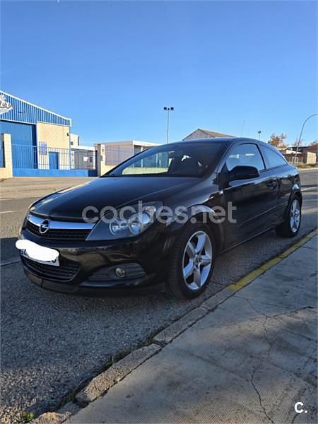 Negro Usado 2007 Opel Astra GTC Sport Berlina | 3500 € (Precio justo) - Imagen 1/4