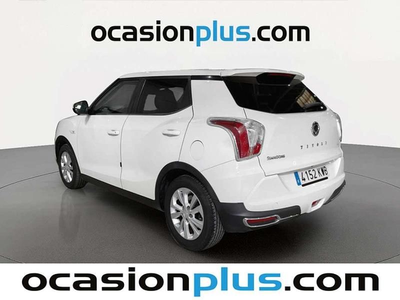 Gebraucht SsangYong Tivoli 128 PS (94 kW) 2019 Weiß SUV