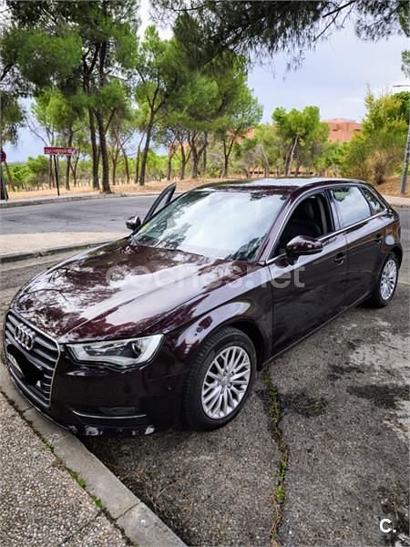 Granate Usado 2013 Audi A3 Sportback Ambiente Berlina | 13.490 € (Buen precio) - Imagen 1/4