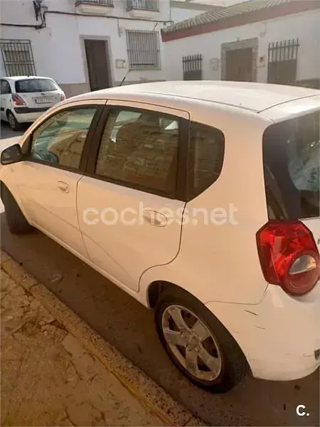 Usado Chevrolet Aveo LS 84 CV (61 kW) 2009 Blanco Berlina