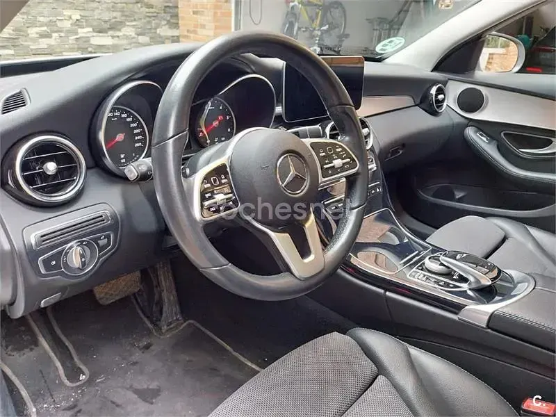 Usado Mercedes C220 170 CV (125 kW) 2018 Blanco Berlina