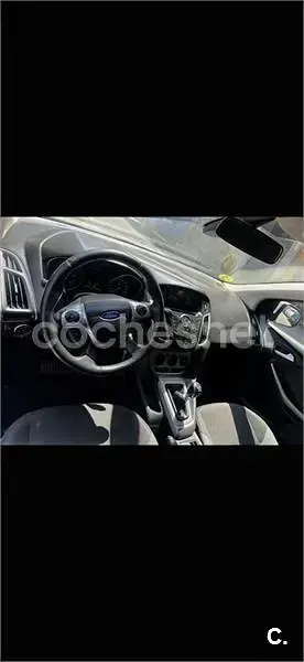 Usado Ford Focus Trend 115 CV (84 kW) 2014 Blanco Berlina