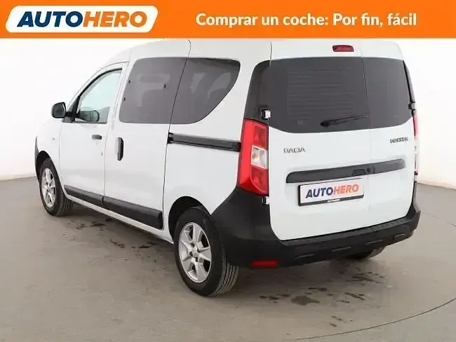 Usado Dacia Dokker Essentiel 95 CV (69 kW) 2020 Blanco Monovolumen