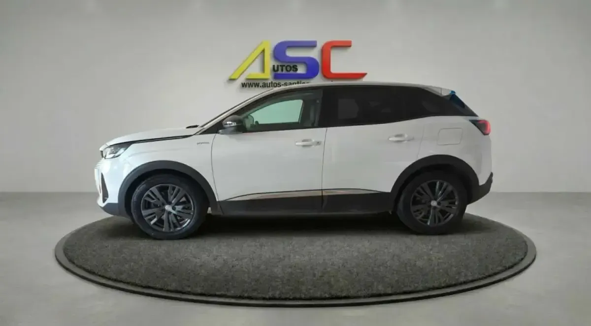 Usado Peugeot 3008 Allure 226 CV (166 kW) 2022 Blanco SUV