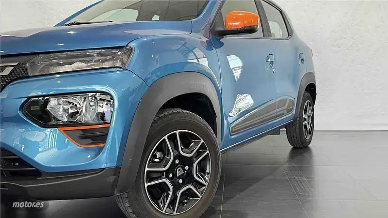Usado Dacia Spring Expression 33 kW (45 CV) 2023 Azul Utilitario