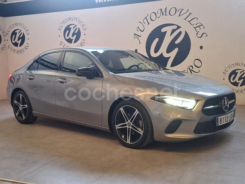 Usado Mercedes A180 116 CV (85 kW) 2020 Beige Berlina